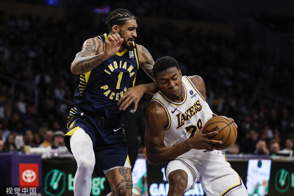 球员寻求发 球员寻求发